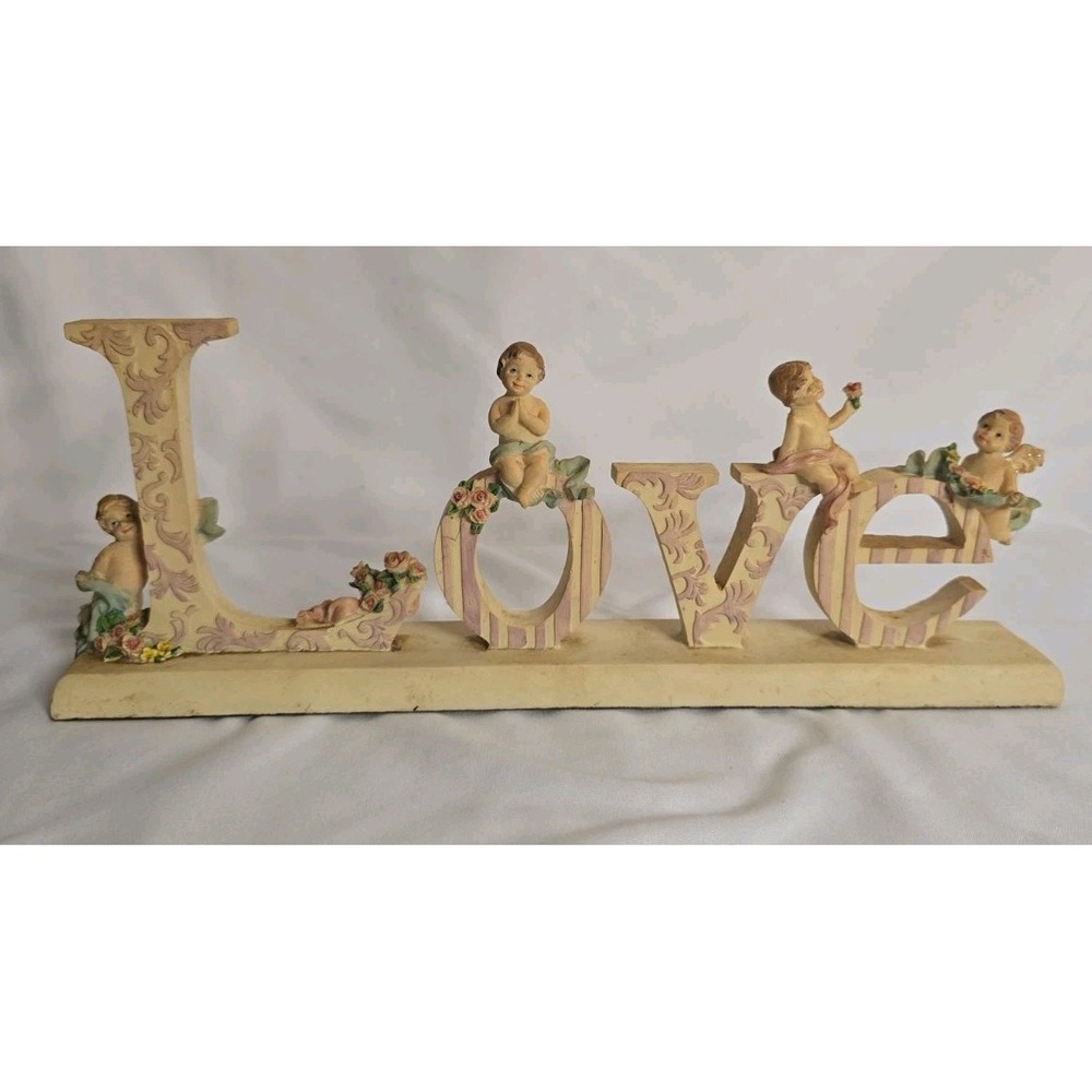 Decorative Cream Resin "LOVE" Sculpture Small Angel and Cherub  Figurines